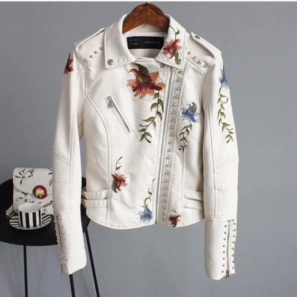 🌟Host Picks🌟 JAPANESE STYLE FLOWER EMBROIDERED FAUX - Picture 3 of 6